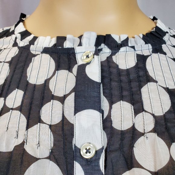 FEATHERLIGHT PINTUCK VOILE POPOVER TOP WITH WHIMSICAL DOTS (PLUS SIZE X) - Picture 3 of 9